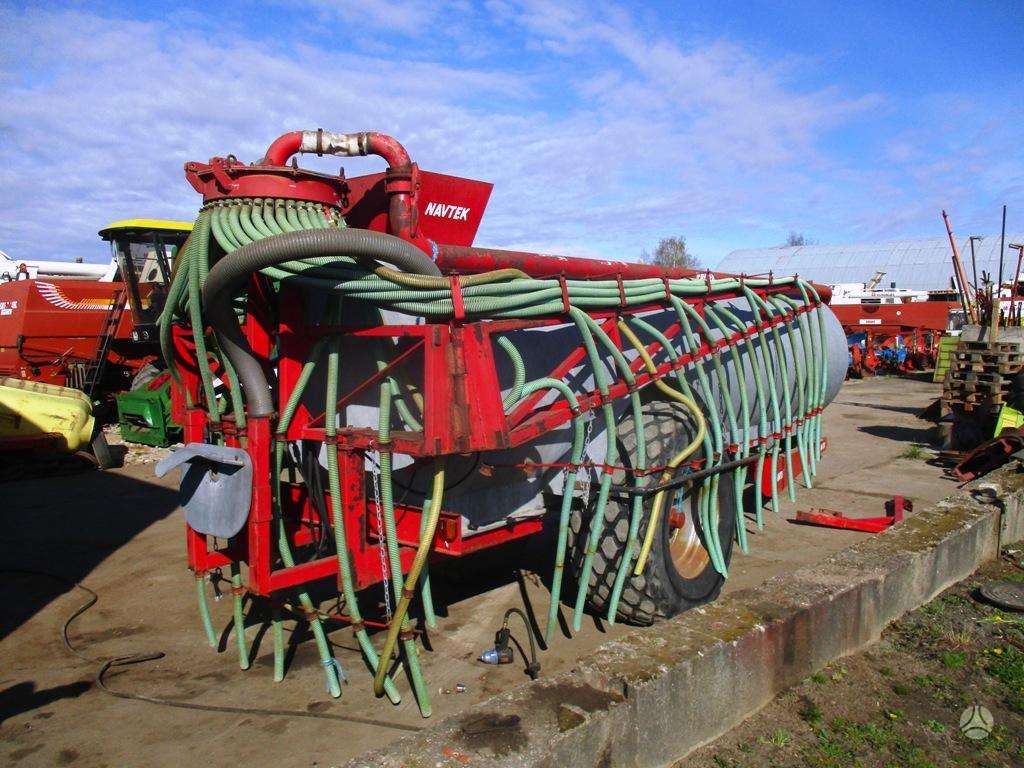 NAVTEK 12, srutų laistytuvo sijos su šlangomis